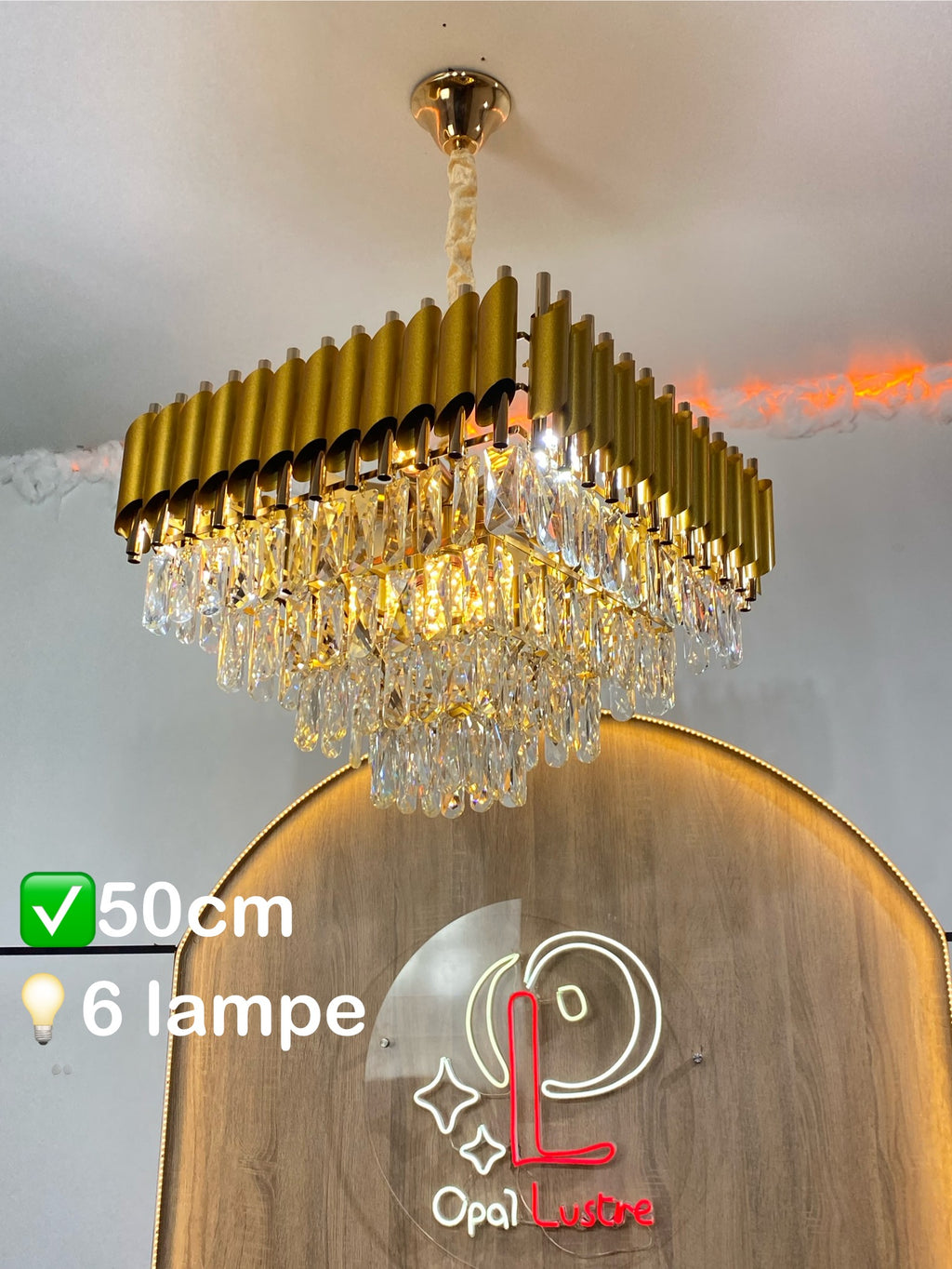 Lustre carré doré