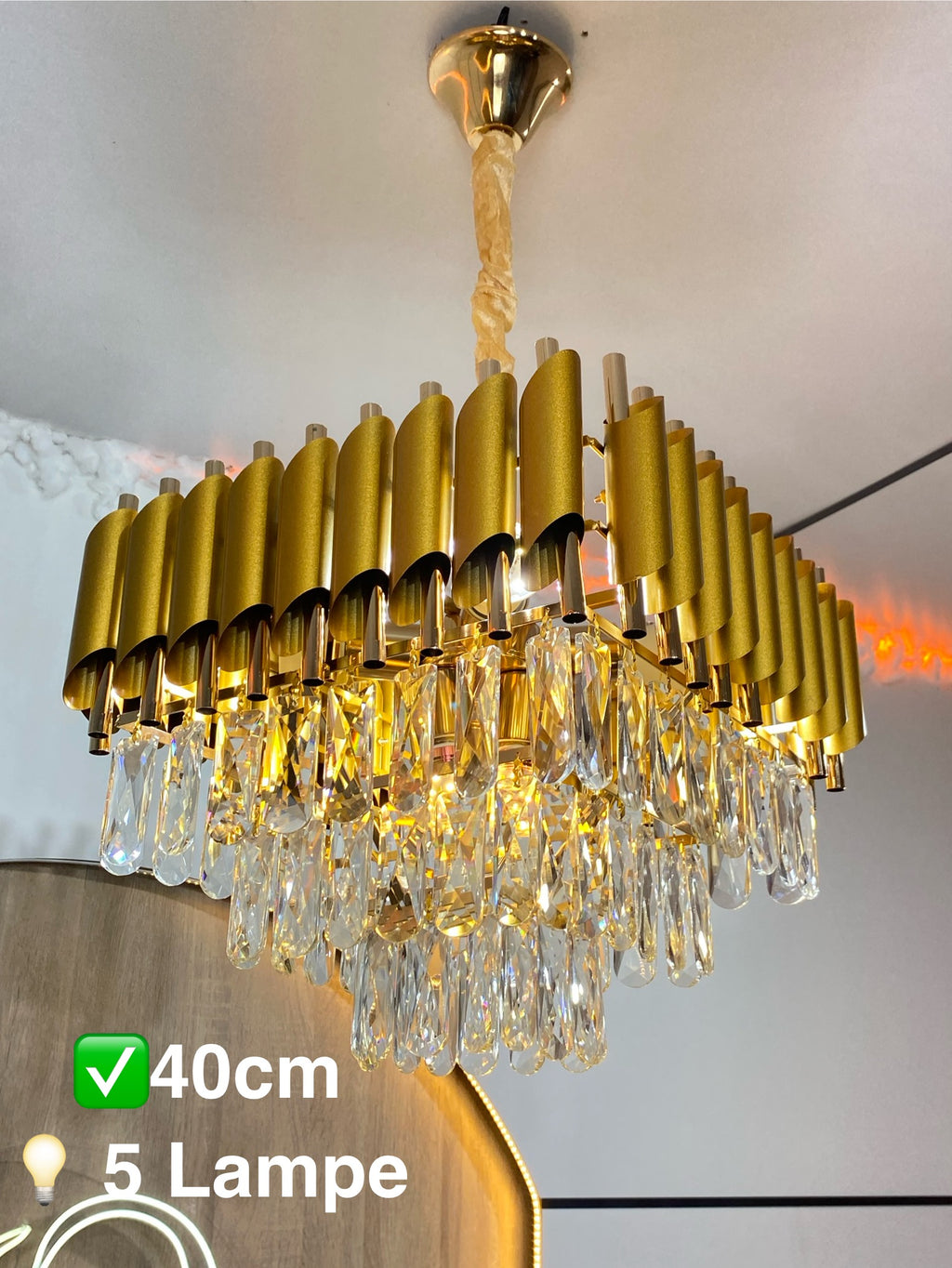 Lustre carré doré